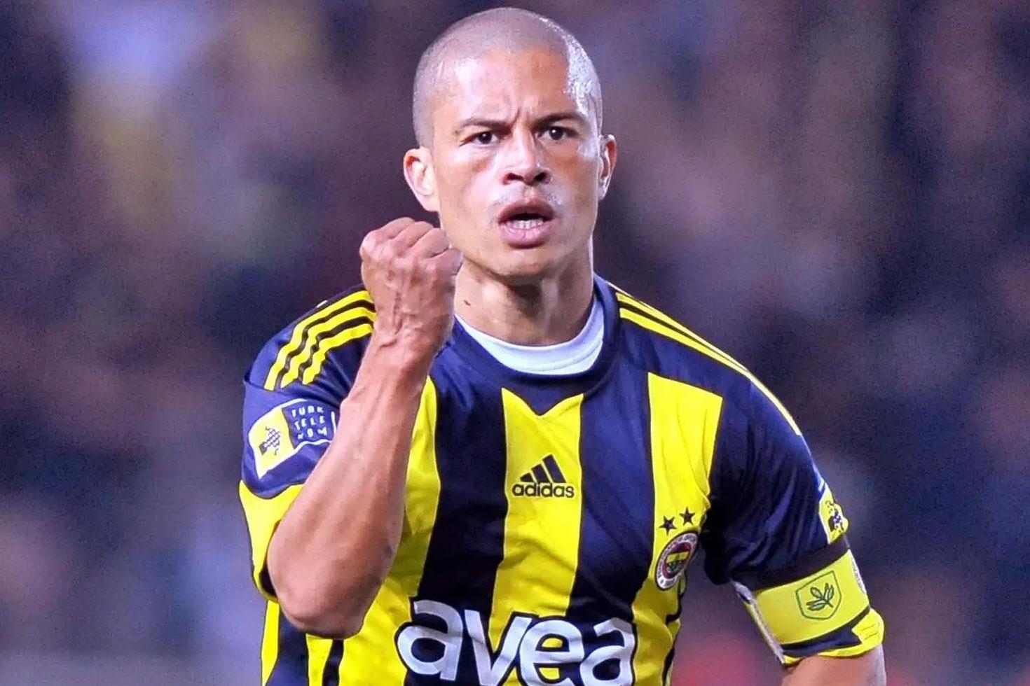 Alex de Souza’dan Fenerbahçe taraftarına duygusal mesaj