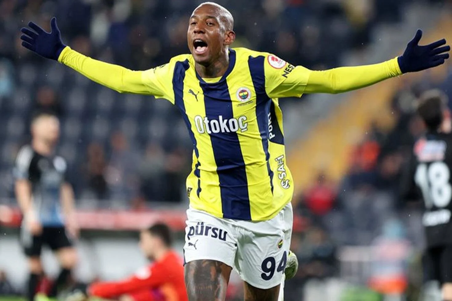 Fenerbahçe’nin derbi kaybettiğini gören Talisca hemen telefona sarıldı