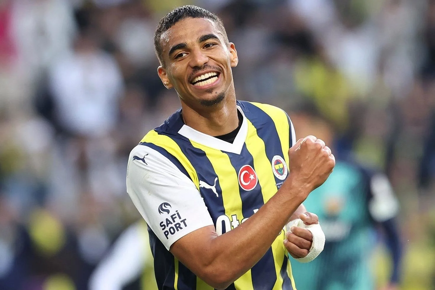 Eski Fenerbahçeli Djiku, Galatasaray’ın yıldızını öve öve bitiremedi: Mükemmel bir futbolcu