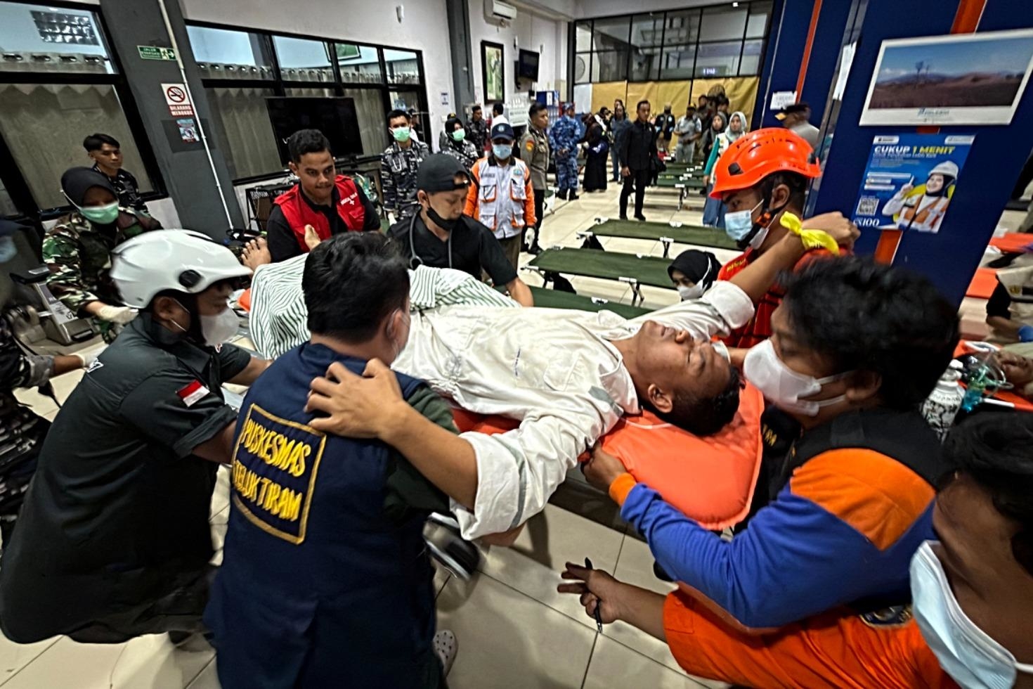 Endonezya’da feribot faciası: 243 kişilik gemide 107 kişi kurtarıldı, 130 kişi kayıp