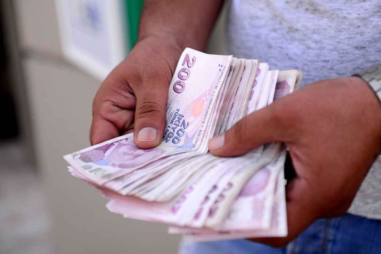 Sürücüler güne dev zamla uyandı! Motorin 100 TL sınırına dayandı