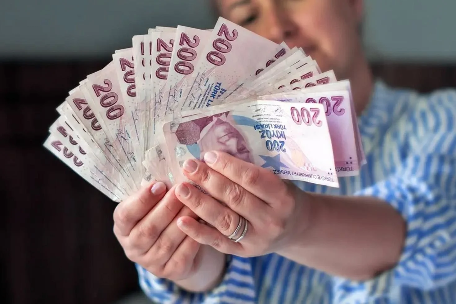 Milyonlar merakla bekliyor! İşte en düşük emekli maaşı için konuşulan rakam
