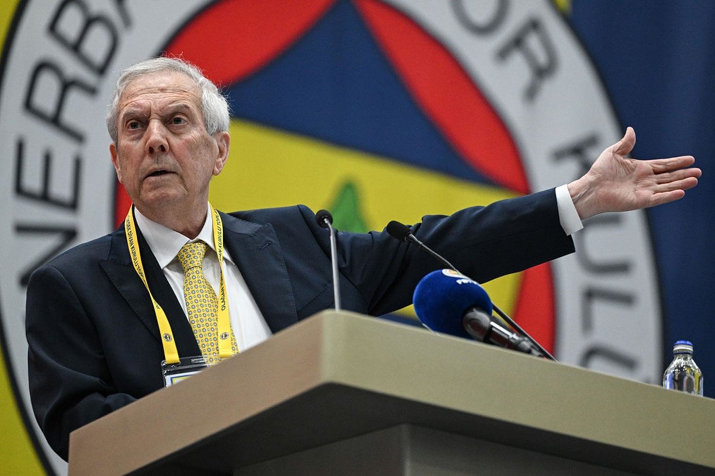 Fenerbahçe taraftarından Aziz Yıldırım’a istifa çağrısı