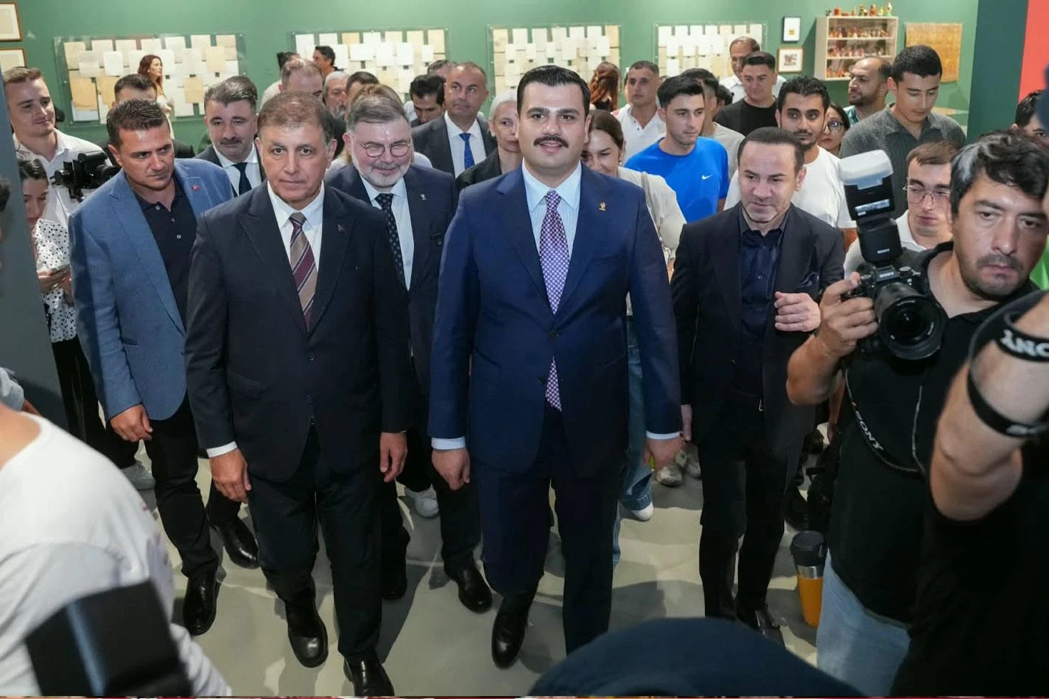 AK Parti Genel Sekreteri Eyyüp Kadir İnan: Nâzım Hikmet’e Türk vatandaşlığını iade etmek bizim partimize nasip oldu