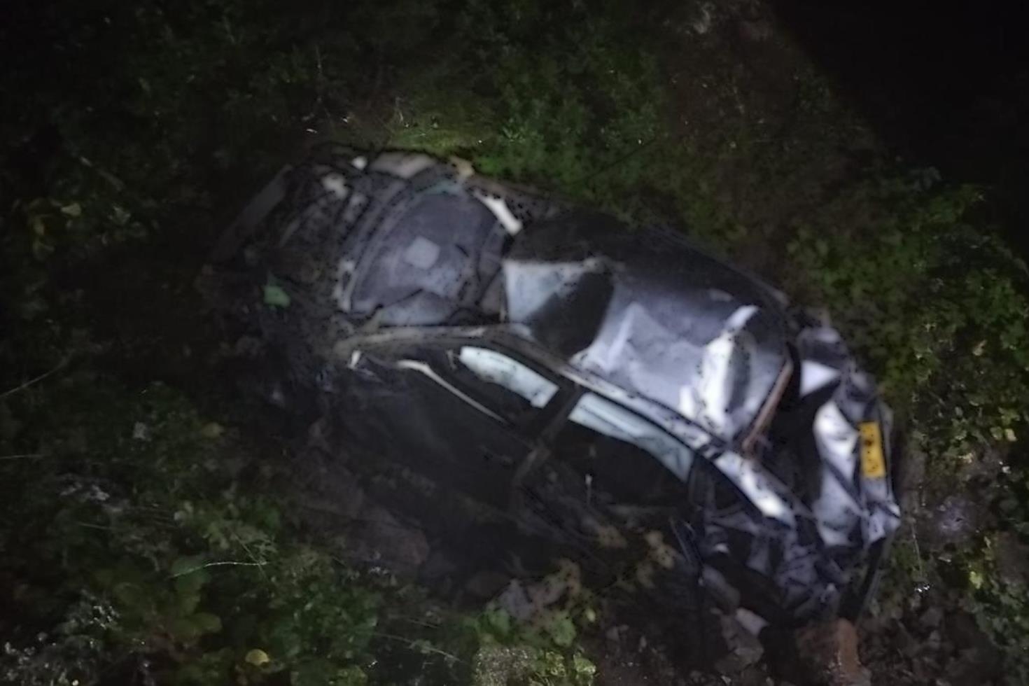 Mersin’de otomobil uçuruma yuvarlandı: 2 ölü, 1 yaralı