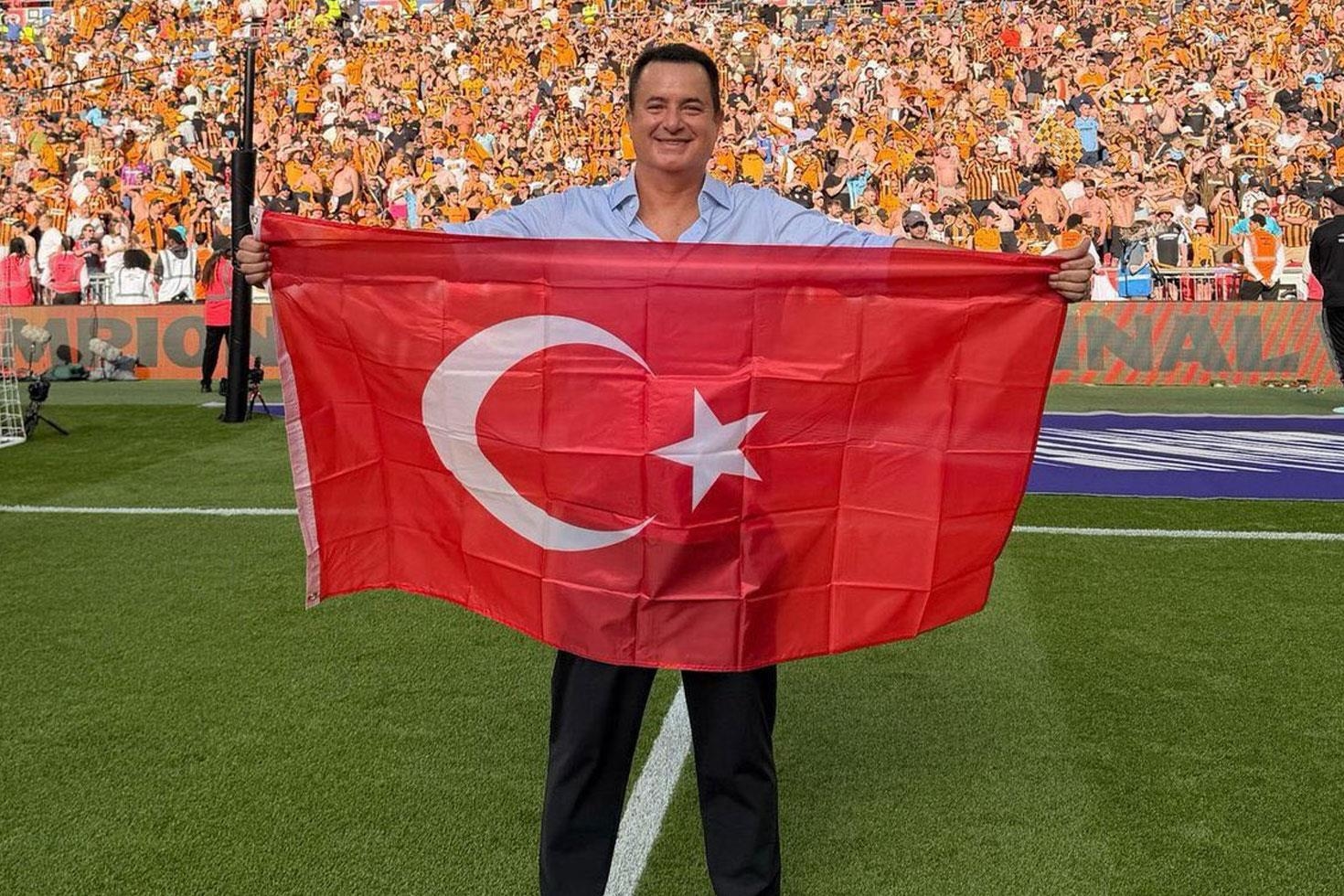 Acun Ilıcalı’nın yıllar önce işaret ettiği ismin yaptıkları inanılır gibi değil