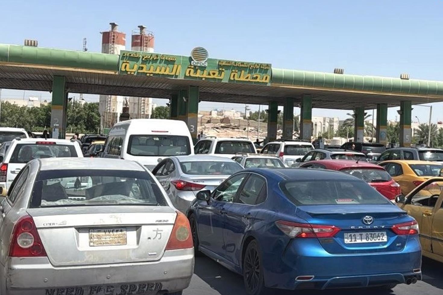 Petrol Zengini Ulkede Benzin Krizi Trafik Kilitlendi 20206642 53 Jpg