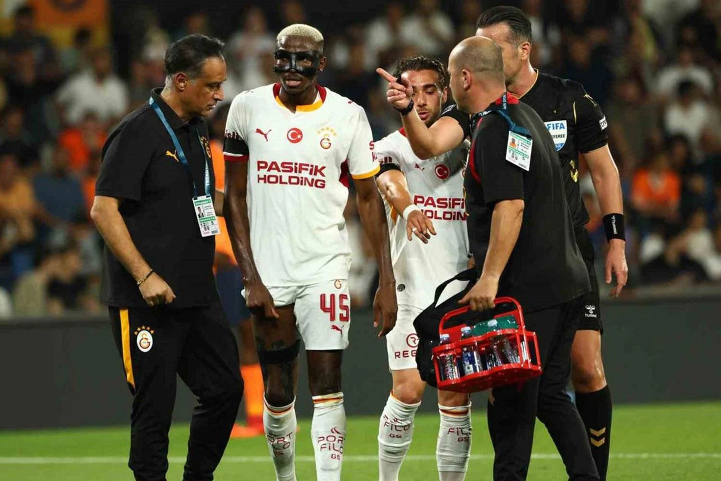 Sakatlanan Osimhen’den ilk açıklama geldi