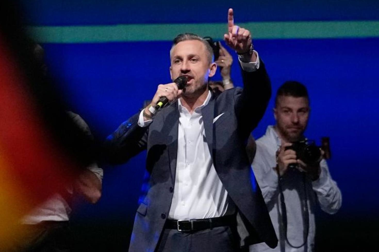 AfD’li liderden olay sözler: Göçmenleri silah zoruyla sınır dışı edeceğiz