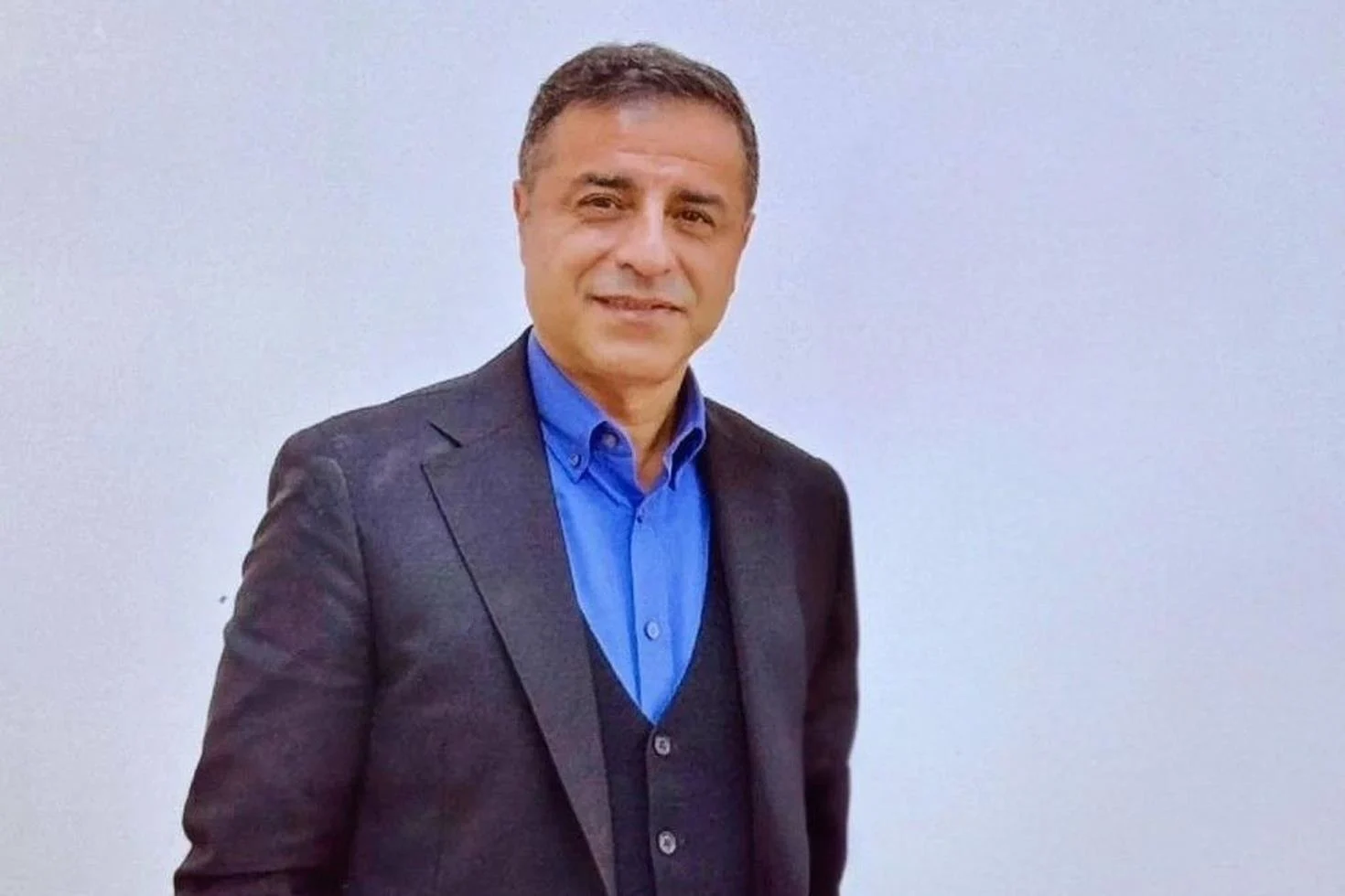 Selahattin Demirtaş duyurdu: Selçuk Mızraklı salı günü tahliye olacak