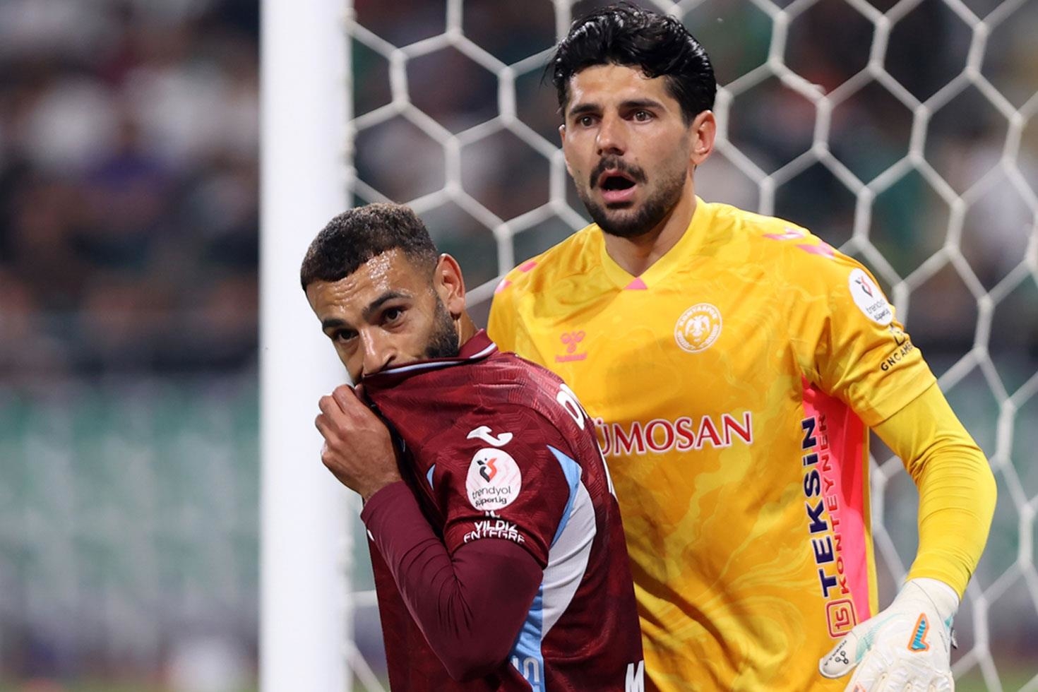 Galatasaray maçı öncesi şok! Trabzonspor, puansız Konyaspor’a kaybetti