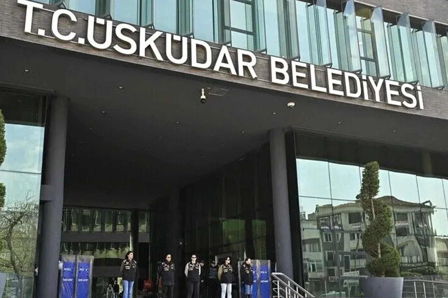 Üsküdar Belediyesi’ne yönelik soruşturmada 3 kişi tutuklandı