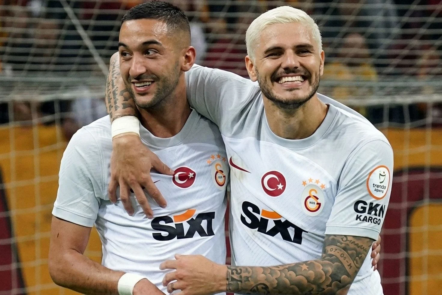 Hakim Ziyech yeni takımına imzayı attı